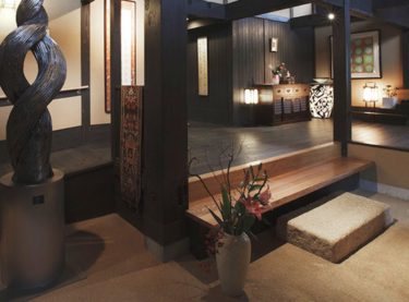 Shorei-tei Tohon-Konon, a classical hot spring inn loved by great writers who inherited an inn established in the Edo period.