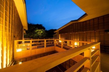 Enjoy the history of Ikyu and its highly effective hot springs in the vicinity of the Ise Shrine.