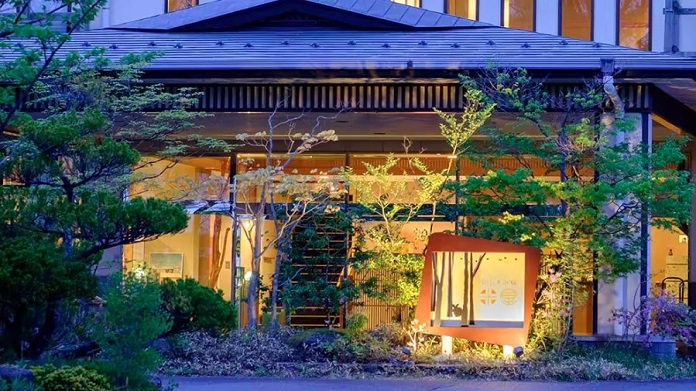 The Otogi-no-Yado Yoneya, an inn where you can enjoy the pleasures of being cozily and comfortably nestled in nature.